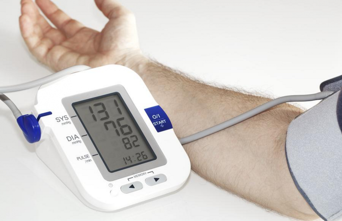 Hướng dẫn cách đo huyết áp bằng máy đo huyết áp cơ
